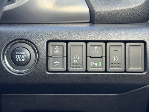 Suzuki Vitara 1.6 SZ5 5dr 30