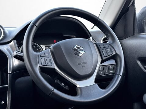Suzuki Vitara 1.6 SZ5 5dr 18