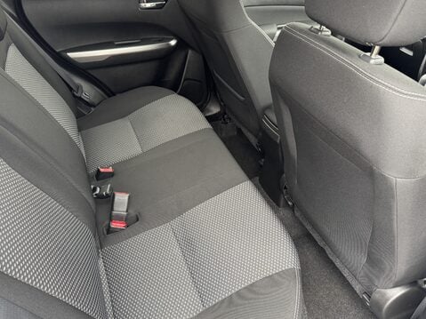 Suzuki Vitara 1.4 Boosterjet SZ-T 5dr Auto 31