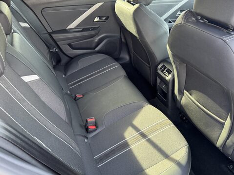 Vauxhall Astra 1.2 Turbo 130 GS 5dr 29