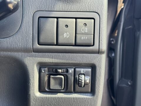 Suzuki Jimny 1.3 VVT SZ4 3dr 25