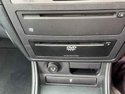 Nissan Almera 1.8 16v SXE 5dr 26