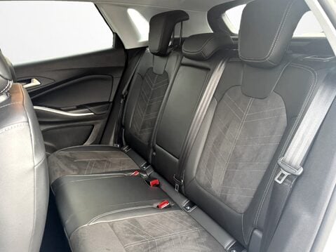 Vauxhall Grandland 1.2 Turbo Ultimate 5dr 37