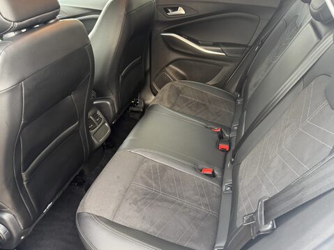 Vauxhall Grandland 1.2 Turbo Ultimate 5dr 36