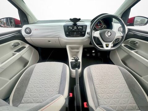 Volkswagen Up 1.0 Up Beats 5dr 16