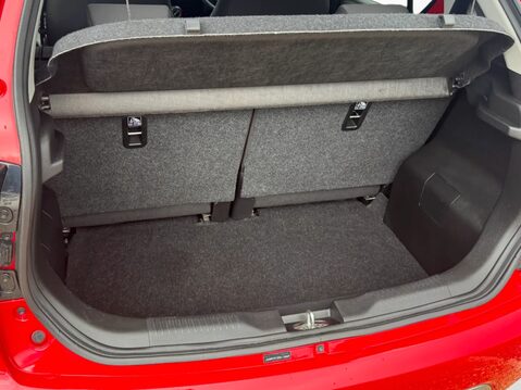 Suzuki Ignis 1.2 Dualjet 12V Hybrid SZ-T 5dr 32