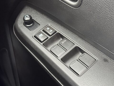 Suzuki Ignis 1.2 Dualjet 12V Hybrid SZ5 5dr 29