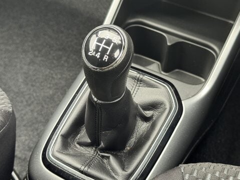 Suzuki Ignis 1.2 Dualjet SHVS SZ3 5dr 25