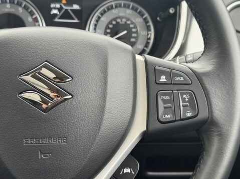 Suzuki Vitara 1.4 Boosterjet 48V Hybrid SZ5 5dr 28