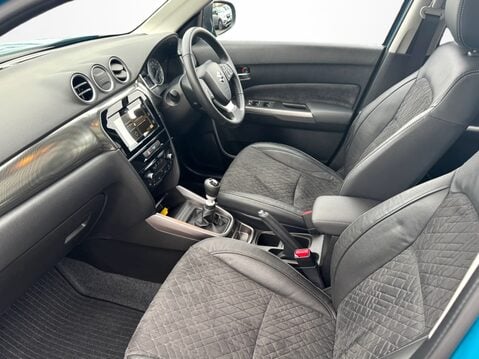 Suzuki Vitara 1.4 Boosterjet 48V Hybrid SZ5 5dr 2