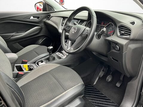 Vauxhall Grandland X 1.2 Turbo Sport Nav 5dr 17