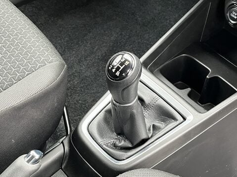 Suzuki Swift 1.2 Dualjet SHVS SZ-T 5dr 27