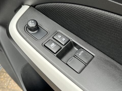 Suzuki Swift 1.2 Dualjet SHVS SZ-T 5dr 18