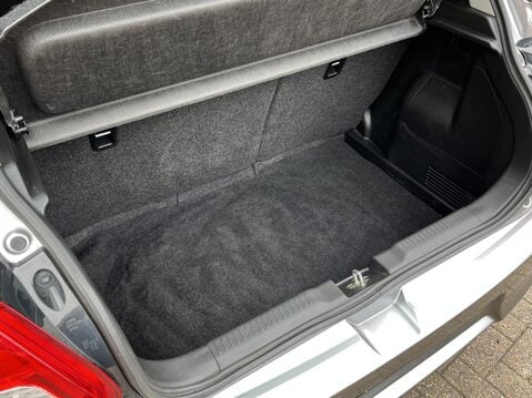 Suzuki Swift 1.2 Dualjet SHVS SZ-T 5dr 30