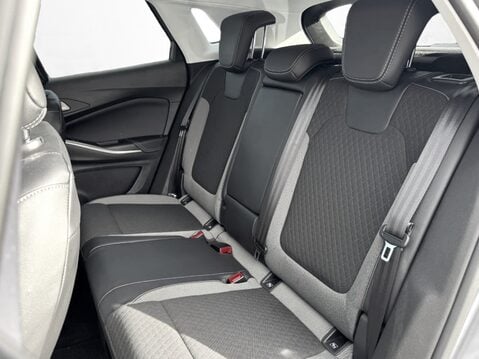 Vauxhall Grandland 1.2 Turbo Elite 5dr 35