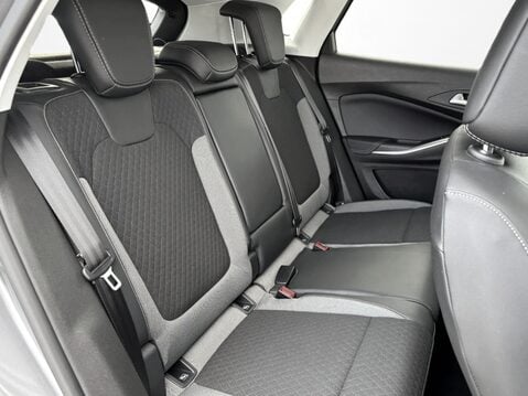 Vauxhall Grandland 1.2 Turbo Elite 5dr 33
