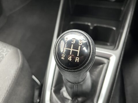 Suzuki Swift 1.0 Boosterjet SZ-T 5dr 21