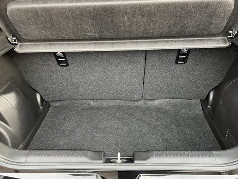 Suzuki Swift 1.0 Boosterjet SZ-T 5dr 28