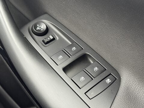 Vauxhall Astra 1.4T 16V 150 Elite Nav 5dr 30