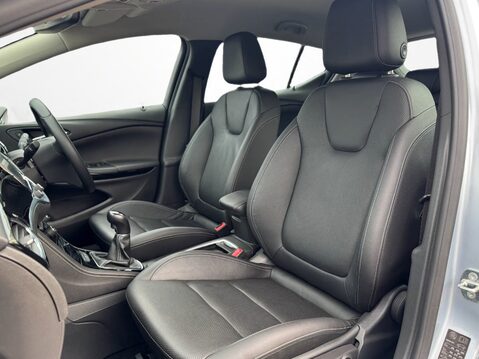 Vauxhall Astra 1.4T 16V 150 Elite Nav 5dr 19