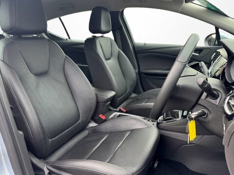 Vauxhall Astra 1.4T 16V 150 Elite Nav 5dr 18