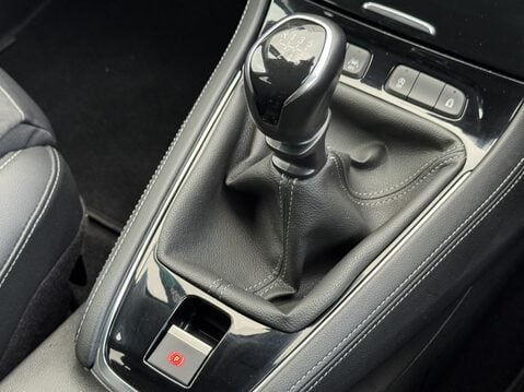 Vauxhall Grandland 1.2 Turbo Ultimate 5dr 27