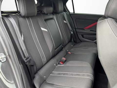 Vauxhall Astra 1.2 Turbo 130 GS Line 5dr 32