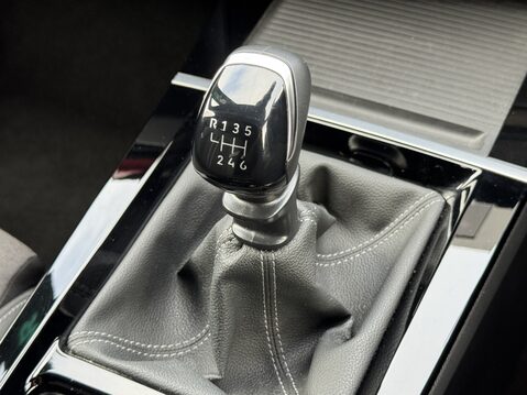 Vauxhall Astra 1.2 Turbo 130 GS Line 5dr 25