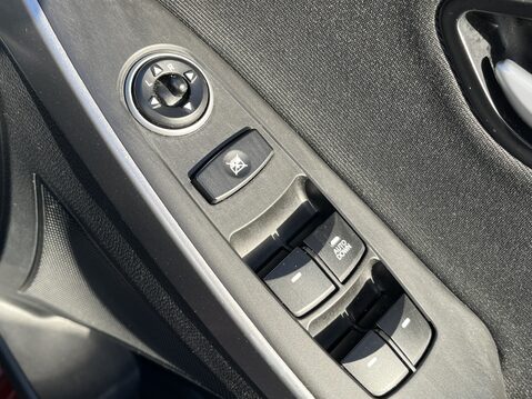 Hyundai i30 1.4 Blue Drive SE 5dr 18