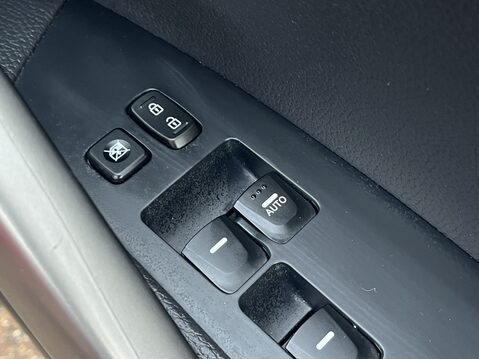 Hyundai Veloster 1.6 GDi Sport 4dr 18