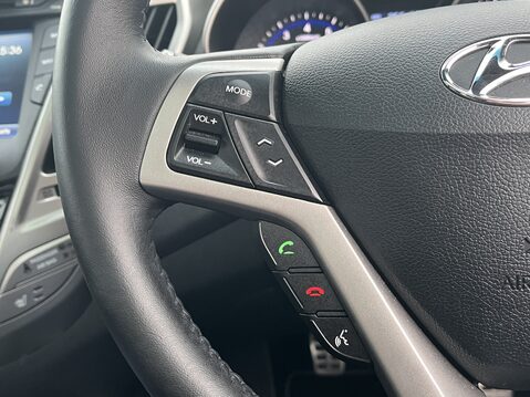 Hyundai Veloster 1.6 GDi Sport 4dr 23