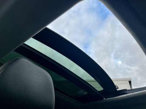 Hyundai Veloster 1.6 GDi Sport 4dr 34