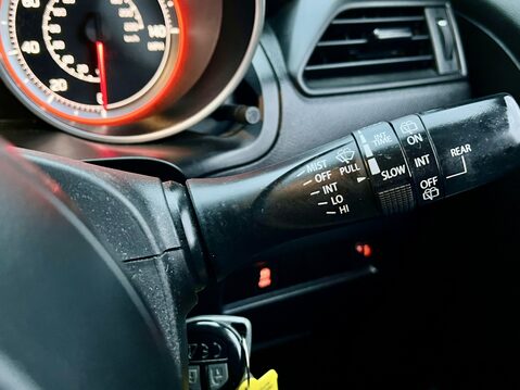 Suzuki Swift 1.2 Dualjet Attitude 5dr 23