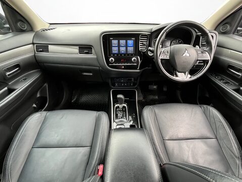 Mitsubishi Outlander 2.0 Exceed 5dr CVT 16