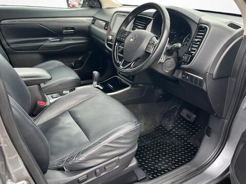 Mitsubishi Outlander 2.0 Exceed 5dr CVT 15