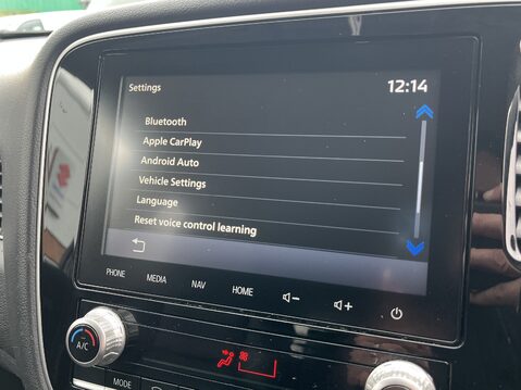 Mitsubishi Outlander 2.0 Exceed 5dr CVT 28