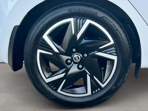 Nissan MICRA 0.9 IG-T Acenta 5dr 11