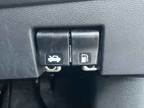 Nissan MICRA 0.9 IG-T Acenta 5dr 29