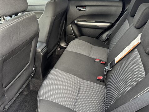 Suzuki Vitara 1.4 Boosterjet SZ-T 5dr 31