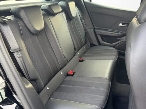 Vauxhall Mokka 1.2 Turbo 100 Elite Premium 5dr 34