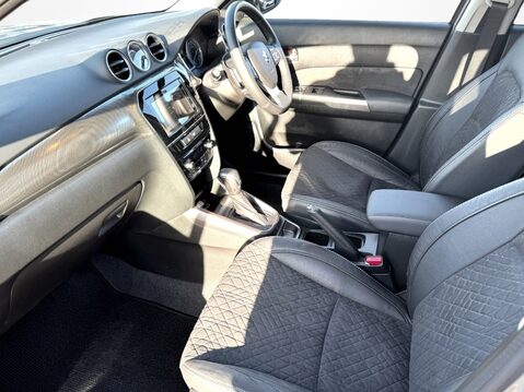 Suzuki Vitara 1.5 Hybrid SZ5 5dr AGS 2
