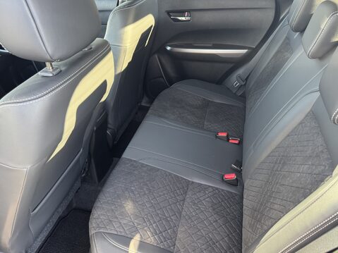 Suzuki Vitara 1.5 Hybrid SZ5 5dr AGS 29