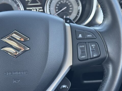 Suzuki Vitara 1.5 Hybrid SZ5 5dr AGS 25