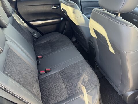Suzuki Vitara 1.5 Hybrid SZ5 5dr AGS 28