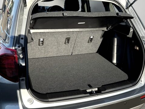 Suzuki Vitara 1.5 Hybrid SZ5 5dr AGS 32