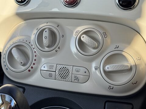 Fiat 500 1.2 Lounge 3dr Dualogic 23