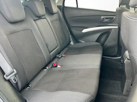 Suzuki SX4 S-Cross 1.4 Boosterjet 48V Hybrid SZ-T 5dr 33