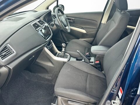 Suzuki SX4 S-Cross 1.4 Boosterjet 48V Hybrid SZ-T 5dr 2
