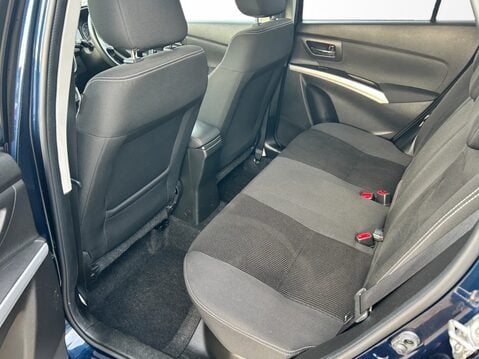 Suzuki SX4 S-Cross 1.4 Boosterjet 48V Hybrid SZ-T 5dr 35