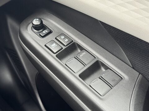 Suzuki Swift 1.2 Mild Hybrid Ultra 5dr CVT 31